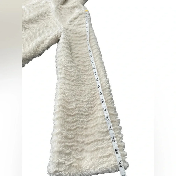 Patagonia Pelage Faux Fur White Medium Jacket - Picture 11 of 14